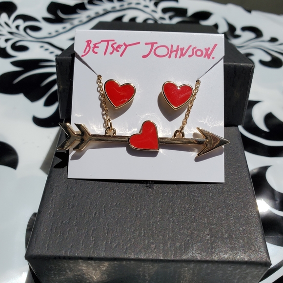 Betsey Johnson Heart Necklace and Earrings Set - Picture 4 of 4